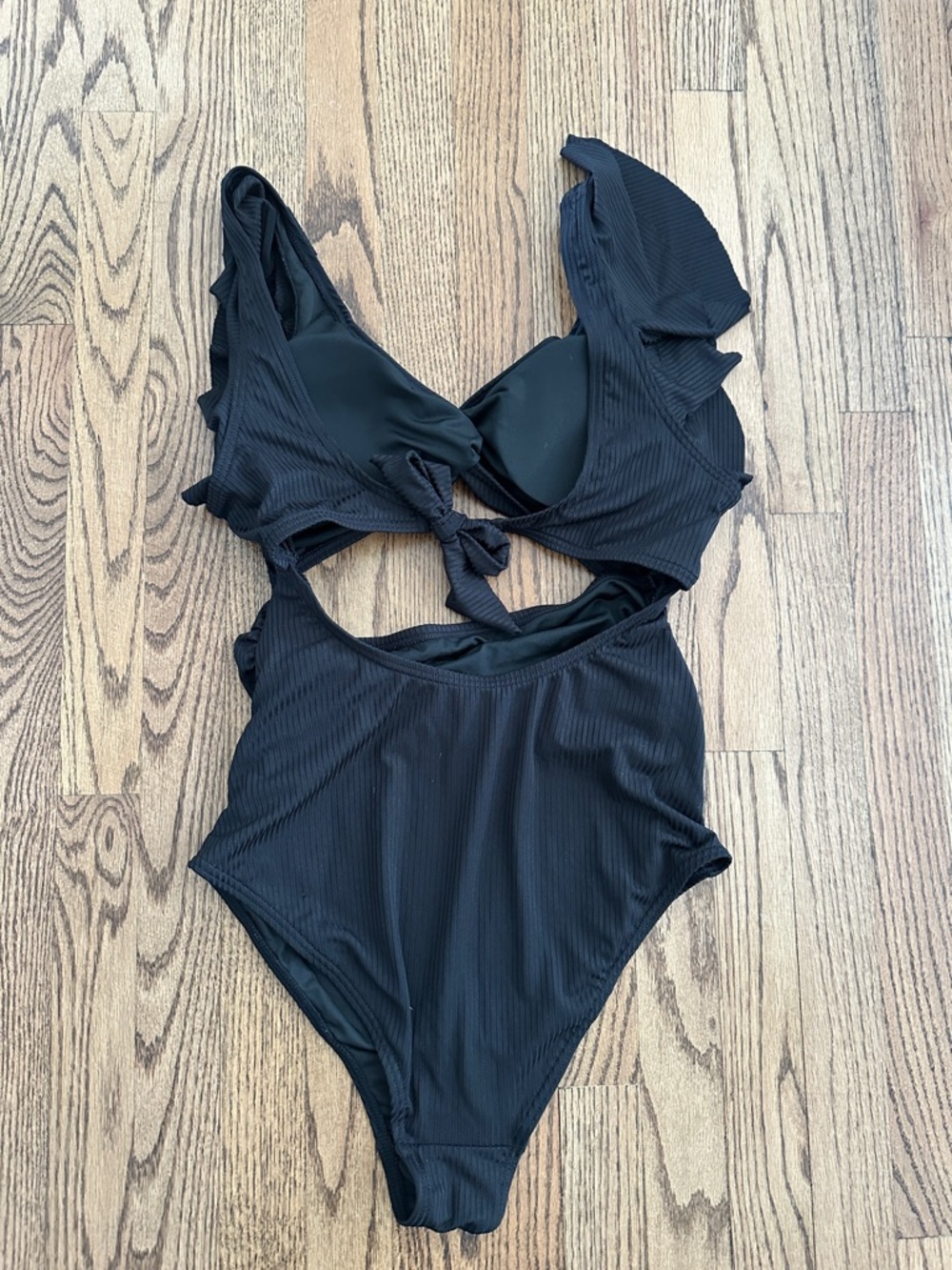 Charmo Ruffle Ribbed Maternity Swimsuit One Piece. Size L - Picture 9 of 13